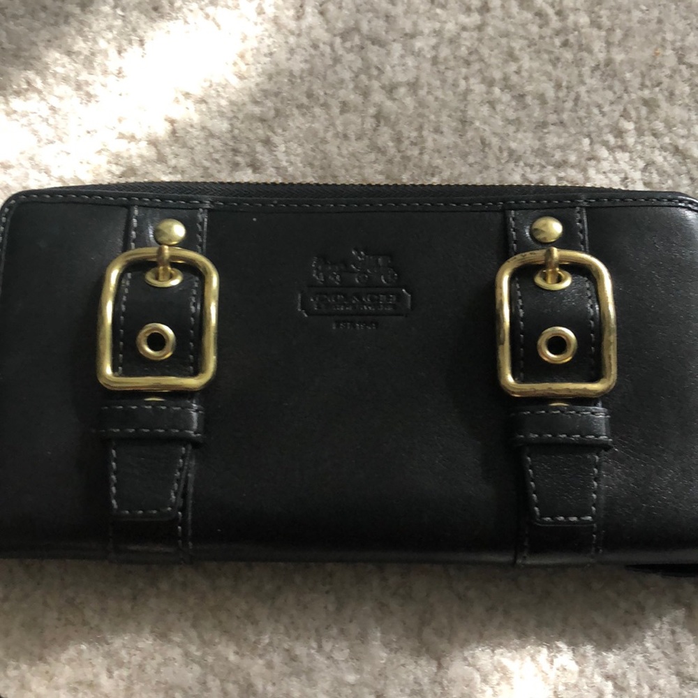 COACH LEATHER WALLET